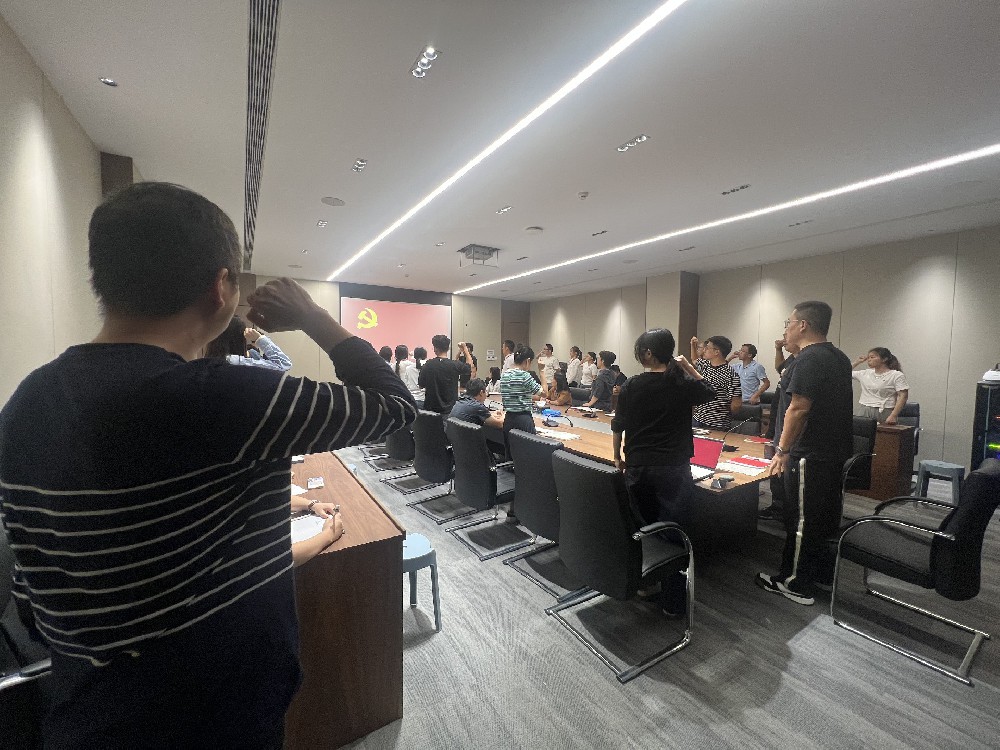 知制度、重執(zhí)行，模范推動(dòng)知行合一